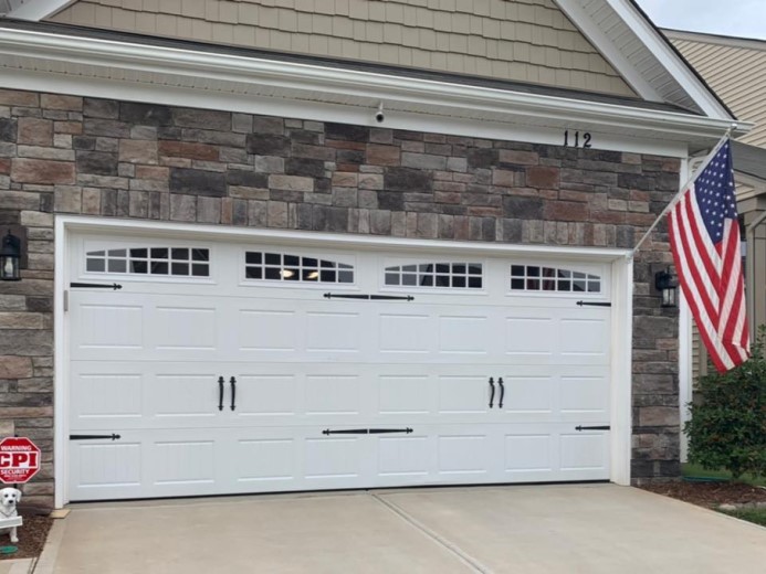 garagedoor-white
