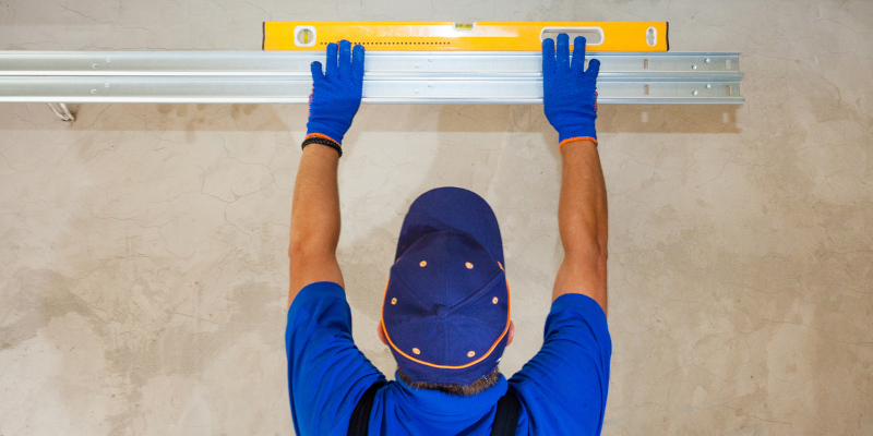 How to Tell if You Need a Garage Door Replacement
