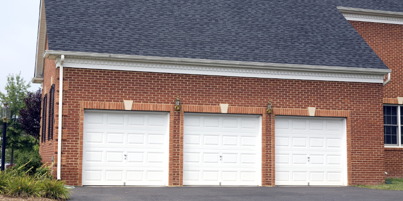 Garage Door Tune-up in Mooresville, North Carolina